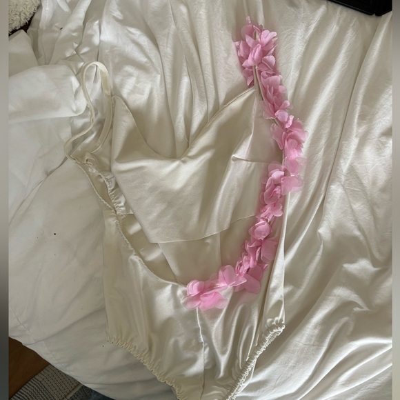 Vintage swimsuit with flower strap - Picture 2 of 4